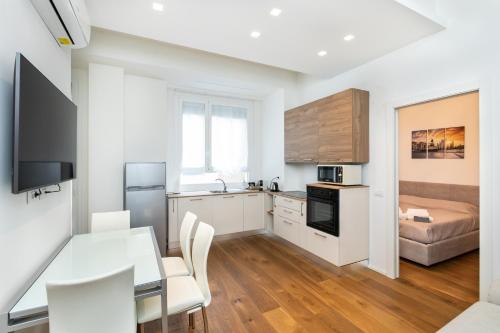 MagnoliaApartments 6 Senatore Duomo — 4-Star Luxury Hotel in Milan, Italy