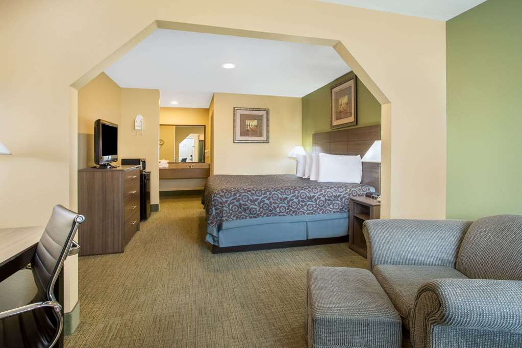 Days Inn by Wyndham Abbeville - photo 13