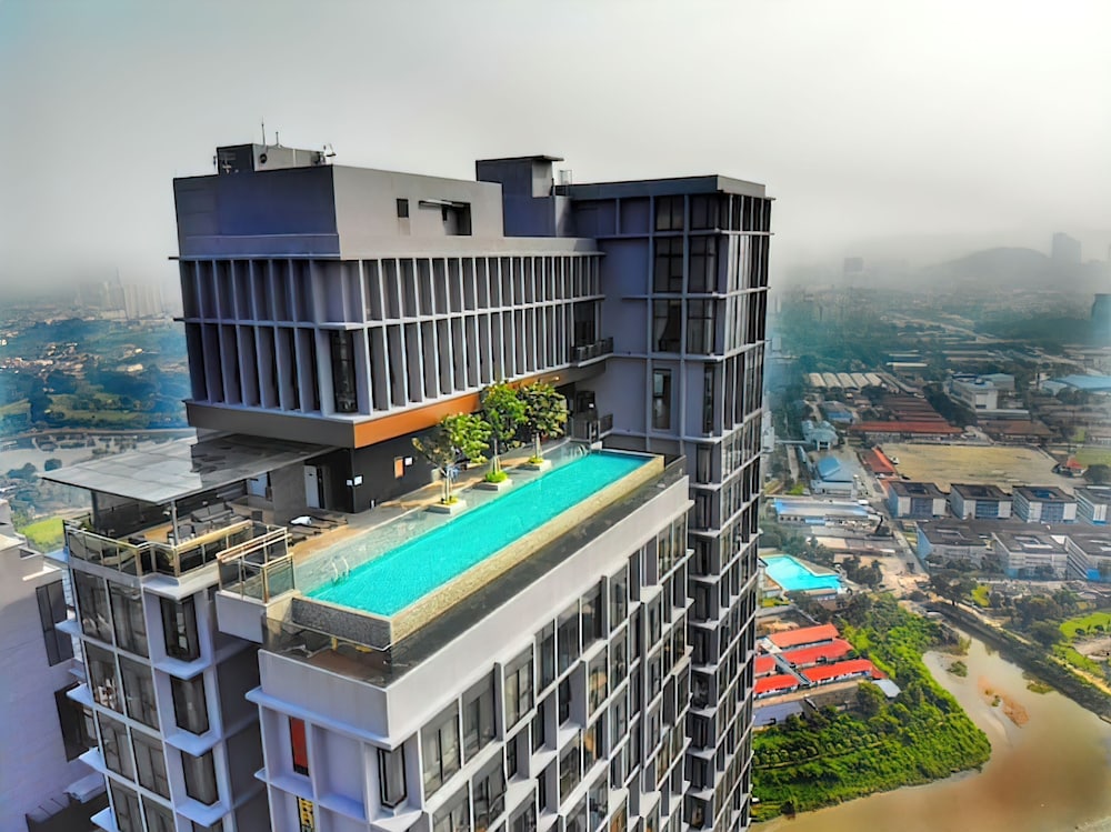 Expressionz Suites KL in Pleiku, Vietnam