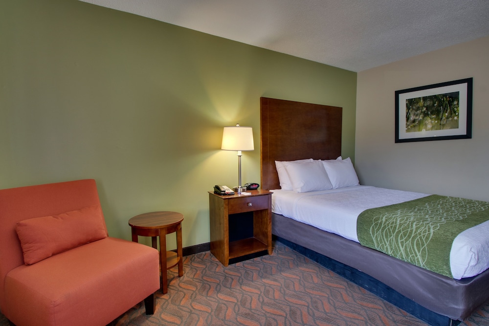 Greenfield Inn and Suites Elizabethtown KY I65 Exit 94 - photo 11