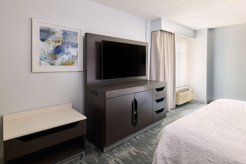 Hampton Inn Washington Downtown Convention Center - photo 7