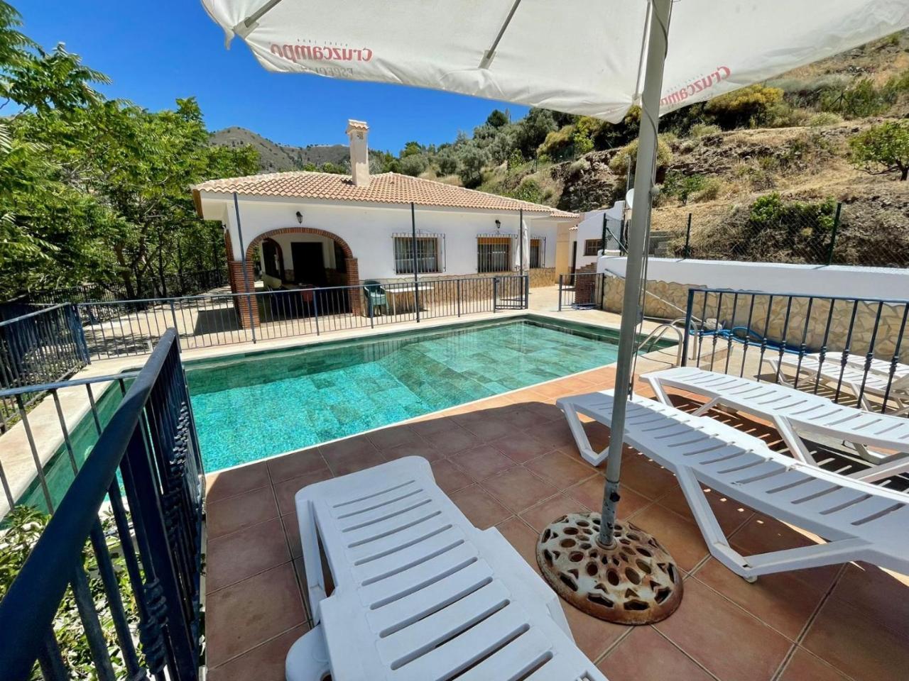 El Almendro Cómpeta by Ruralidays — 4-Star Luxury Hotel in Competa, Spain