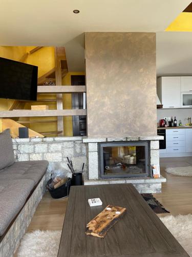 Delphi Gorge View Chalet Arachova — 4-Star Luxury Hotel in Arachova, Greece