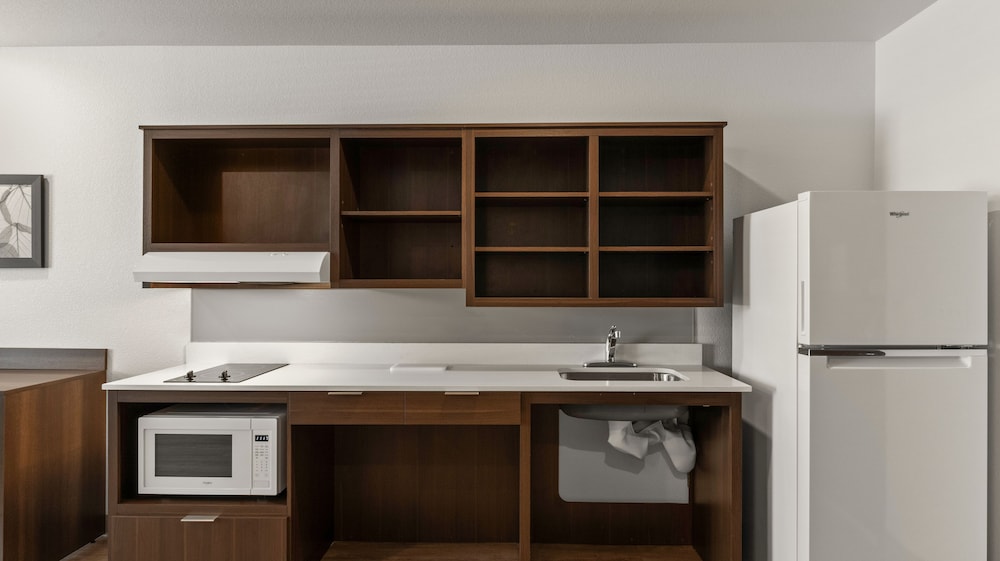WoodSpring Suites Greeley - photo 18