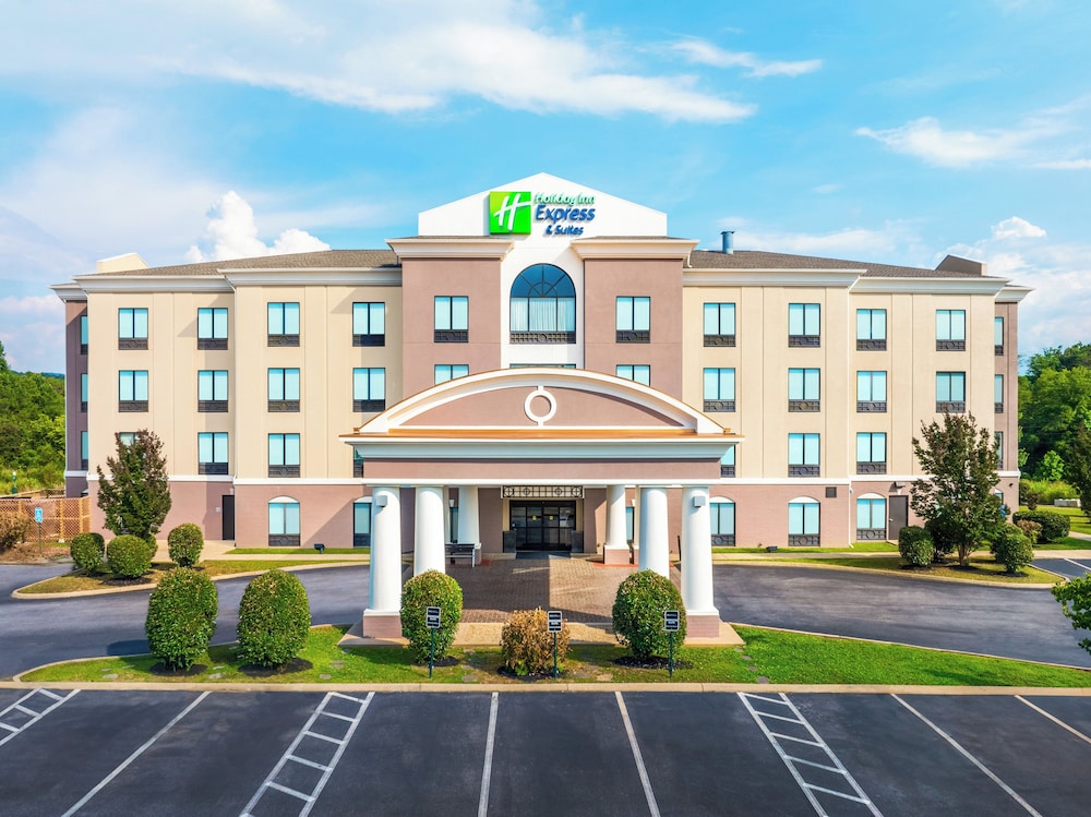 Holiday Inn Express & Suites Newport S by IHG in Newport, United States