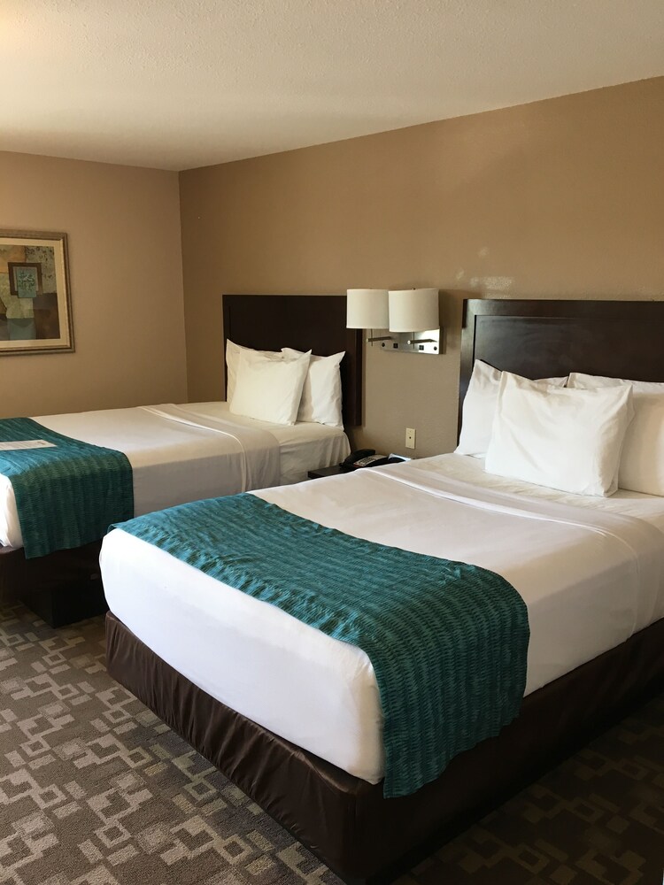 Suburban Extended Stay LaPlace - photo 12