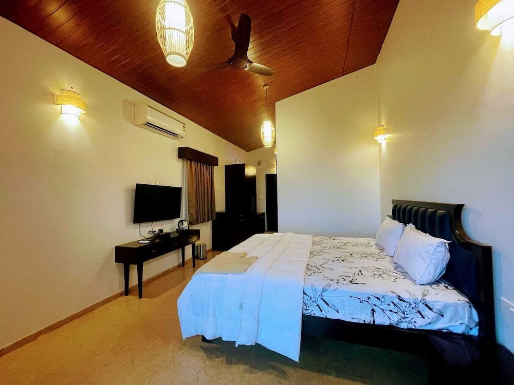 Waves and Vibes Resort — Pune — photo 2