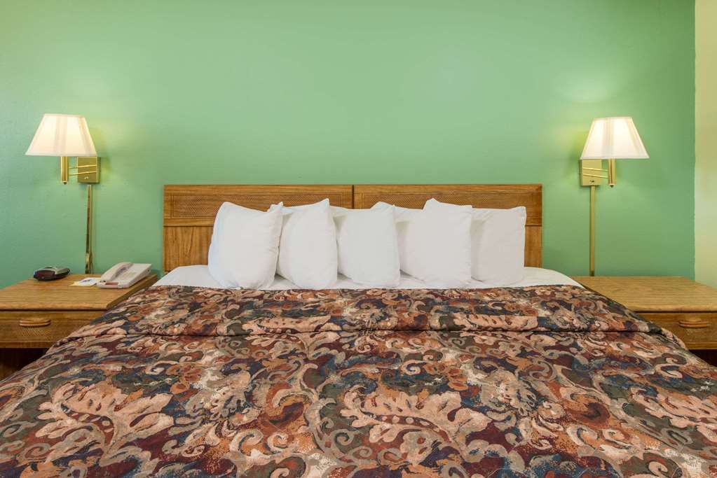 Days Inn Mountain Grove - photo 8