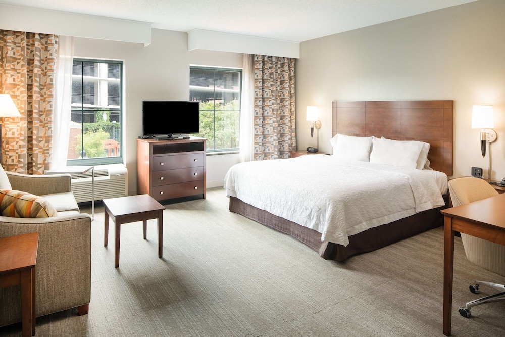 Hampton Inn & Suites Little Rock Downtown - photo 11