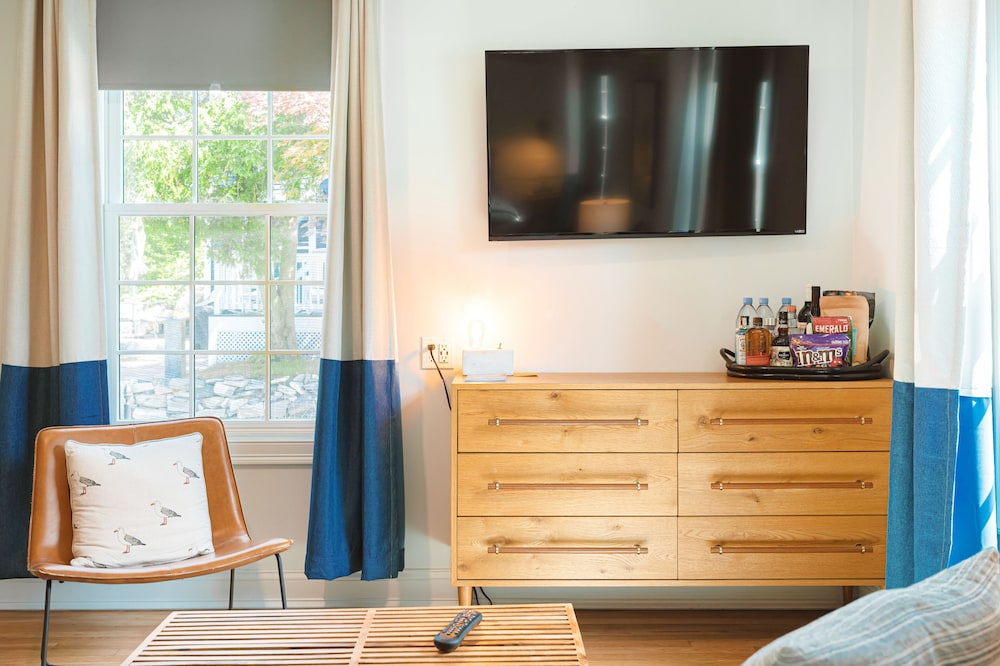 Great Island Inn: A Boutique Apartment Hotel - photo 38