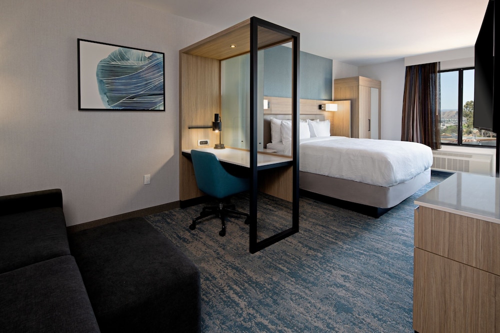 SpringHill Suites by Marriott Valencia - photo 8