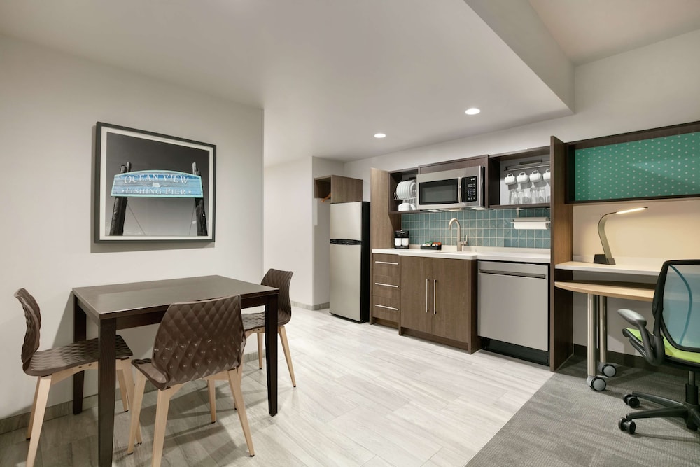 Home2 Suites by Hilton Norfolk Airport - photo 18
