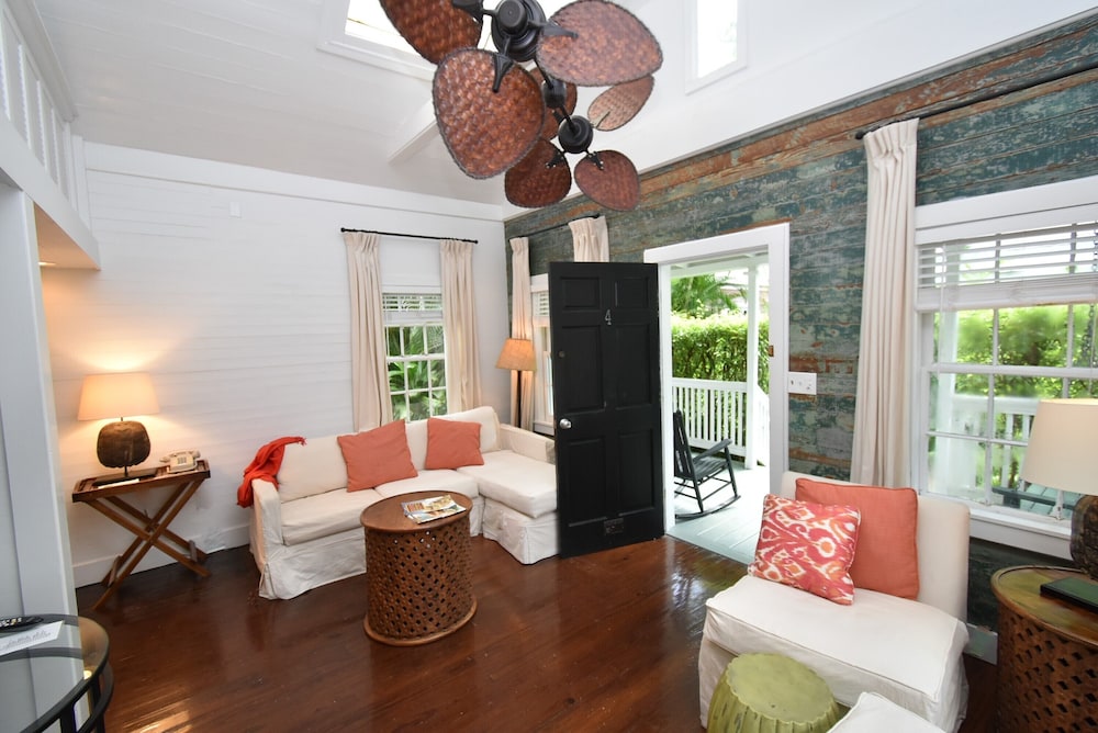 Simonton Court Historic Inn & Cottages - photo 118