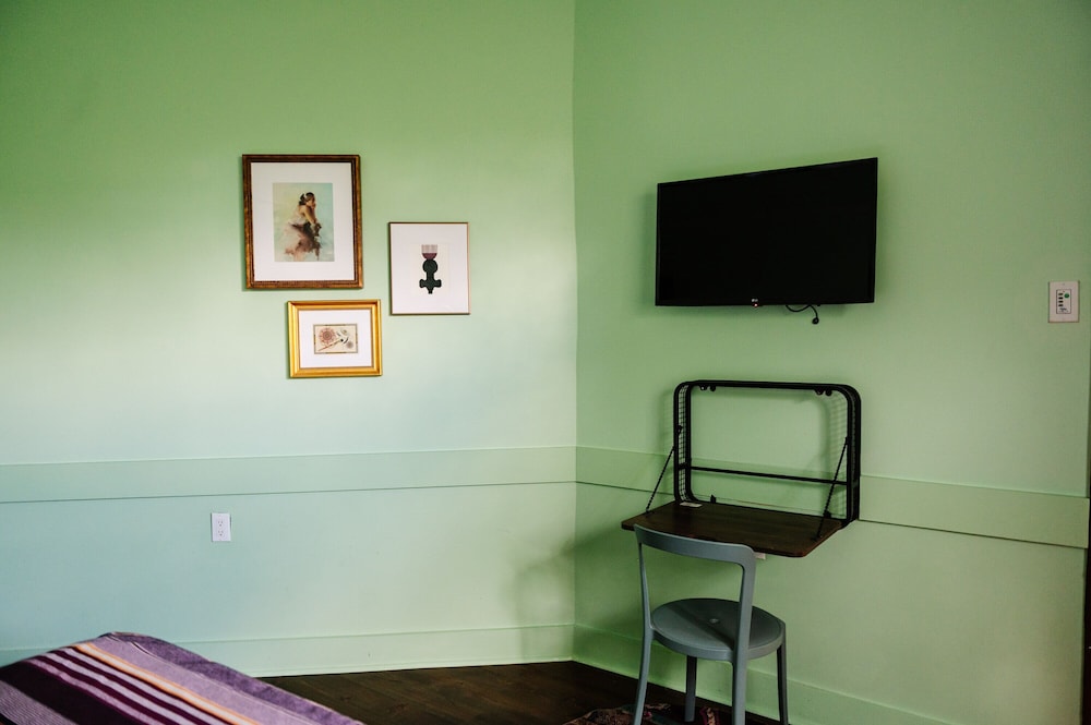 Frenchmen Hotel - photo 66