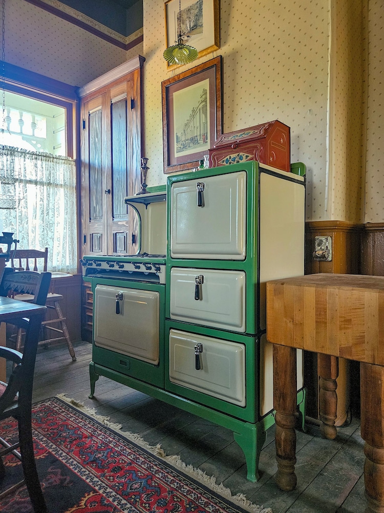 The JD Hyde Historic Inn - photo 72