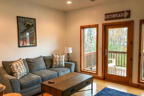 Slopeslide Lakehouse in Mchenry, United States