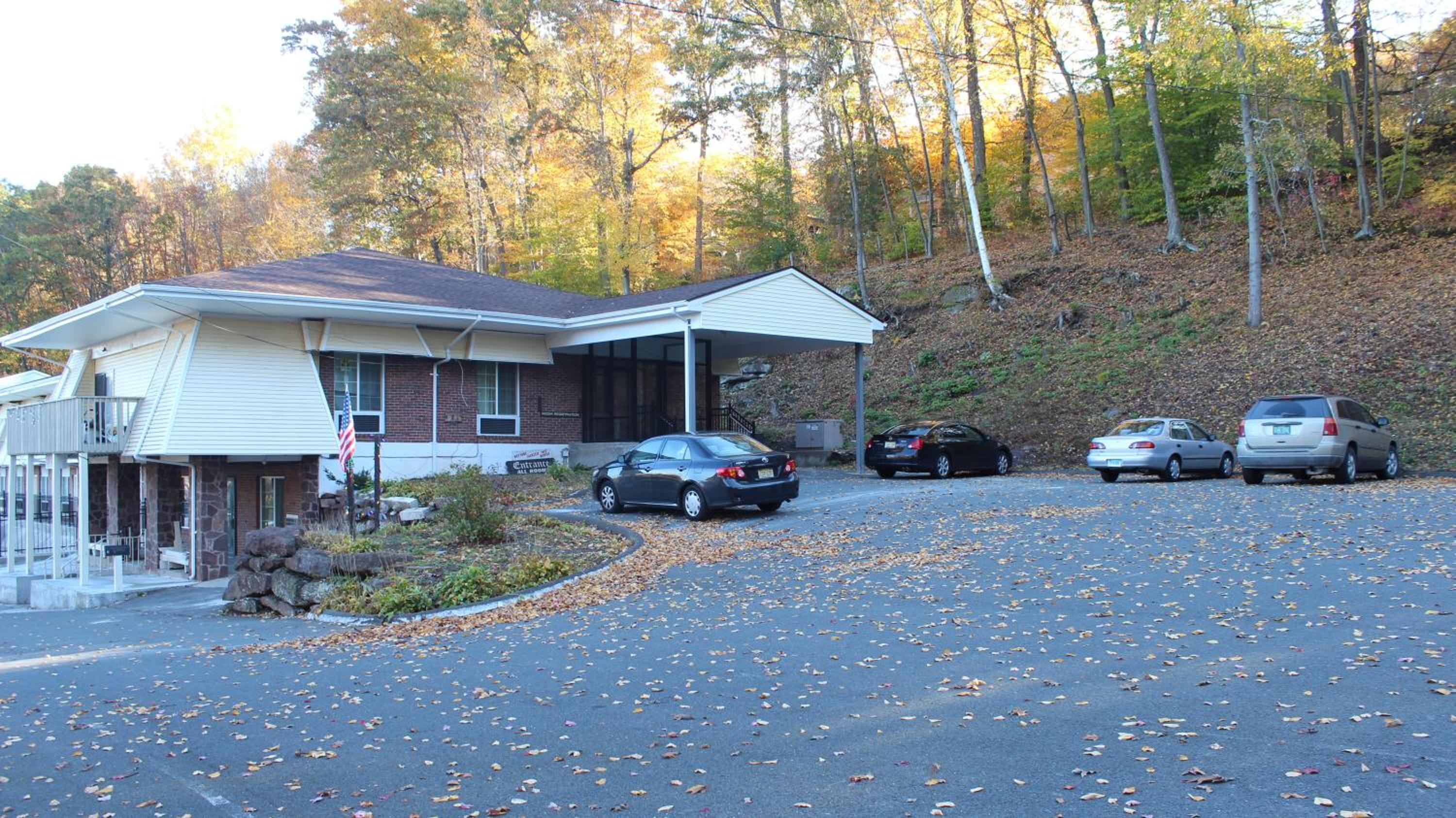 Passport Inn and Suites Middletown - photo 29