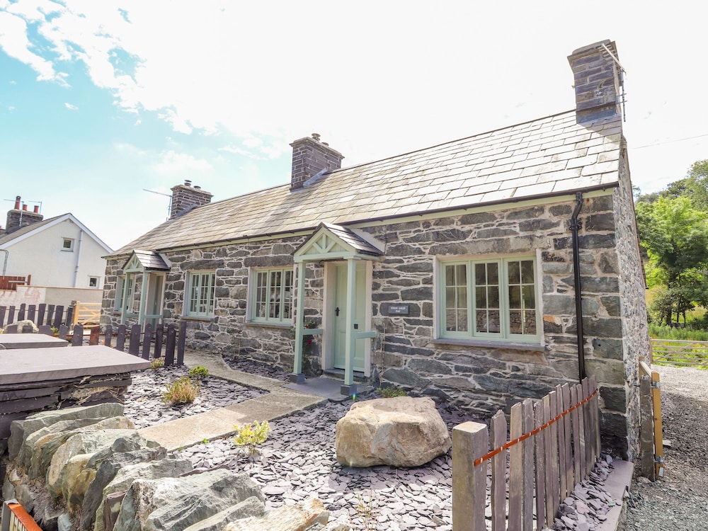 Ffrwdd Galed Isaf in Bangor, United Kingdom