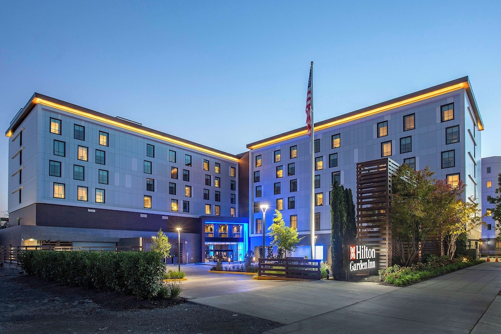 Hilton Garden Inn Redmond Seattle - photo 58