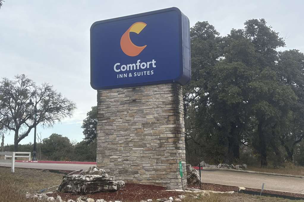 Comfort Inn & Suites Burnet - featured photo