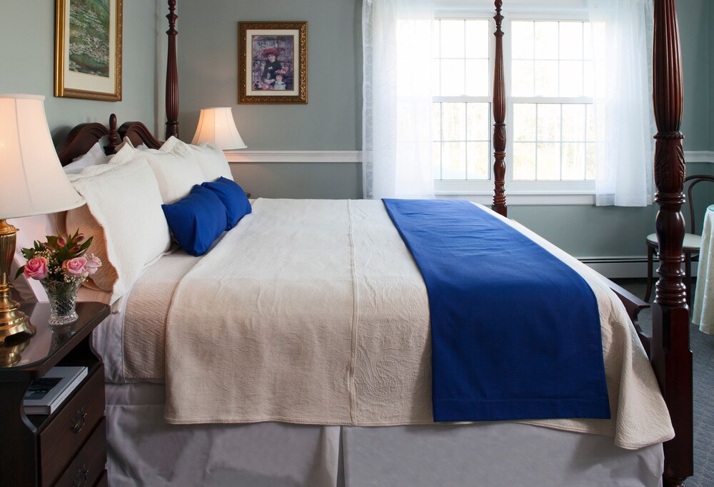 Wolf Cove Inn - photo 19