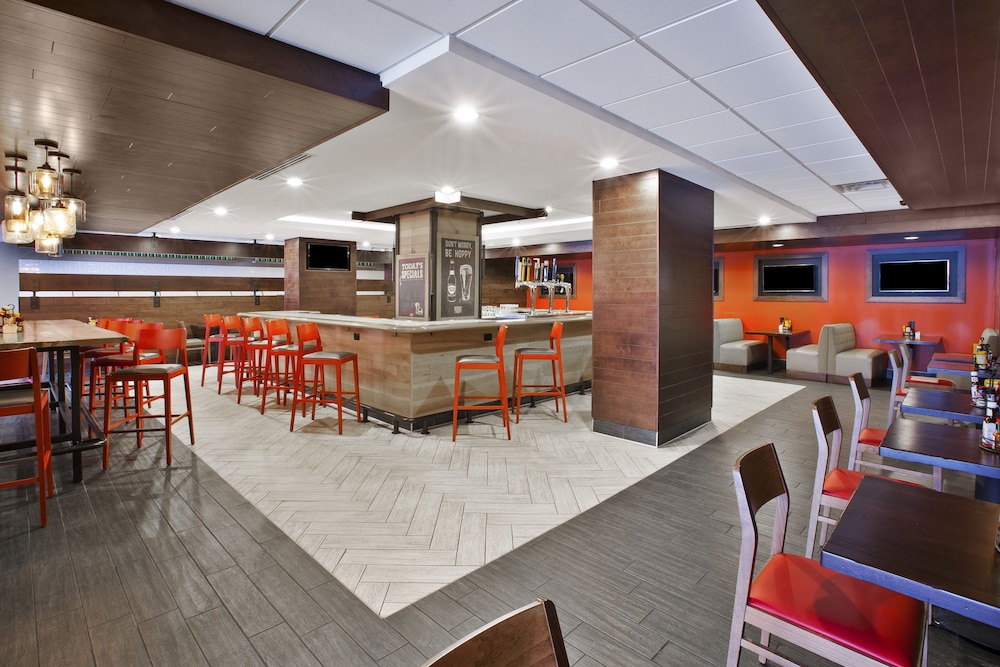 Holiday Inn Columbus Dwtn Capitol Square by IHG - photo 61