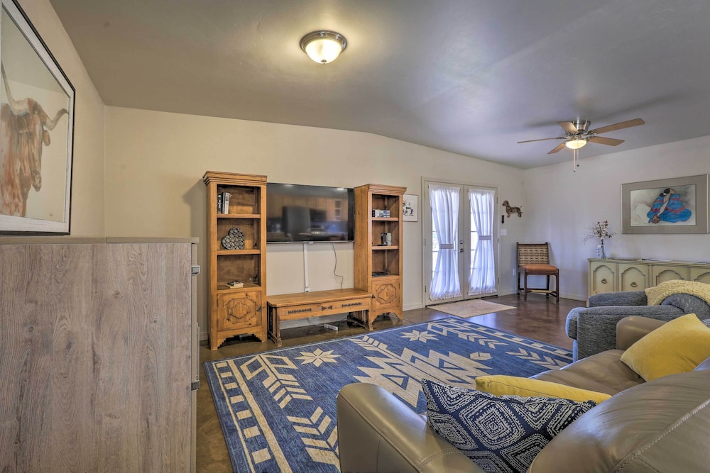 Oro Valley Retreat w Pool Spa & Rooftop Views - photo 11