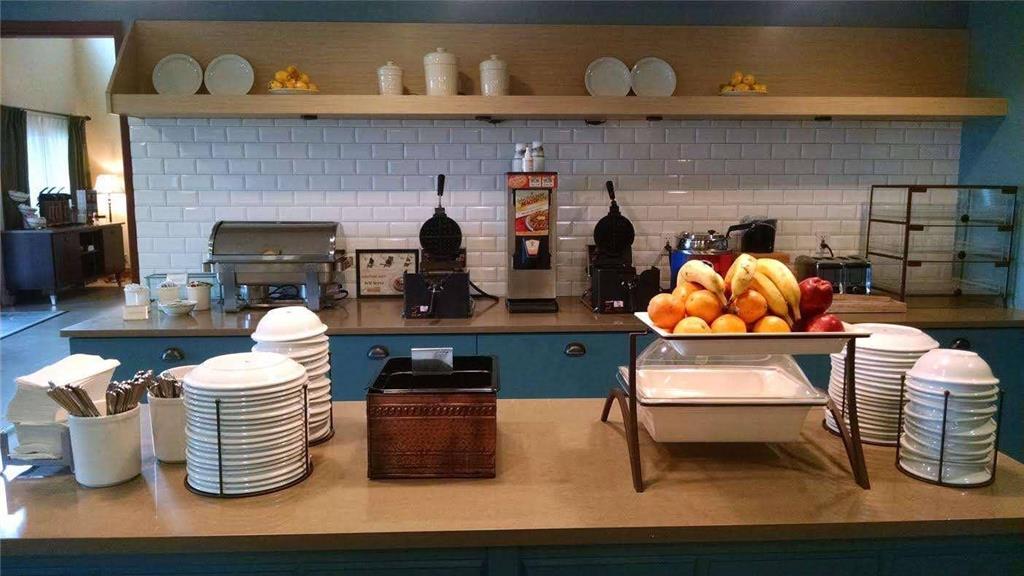 Country Inn & Suites by Radisson Lincoln North Hotel and Conference Center NE - photo 15