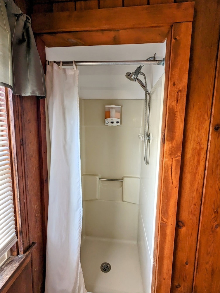 Riverside Motel - photo 81
