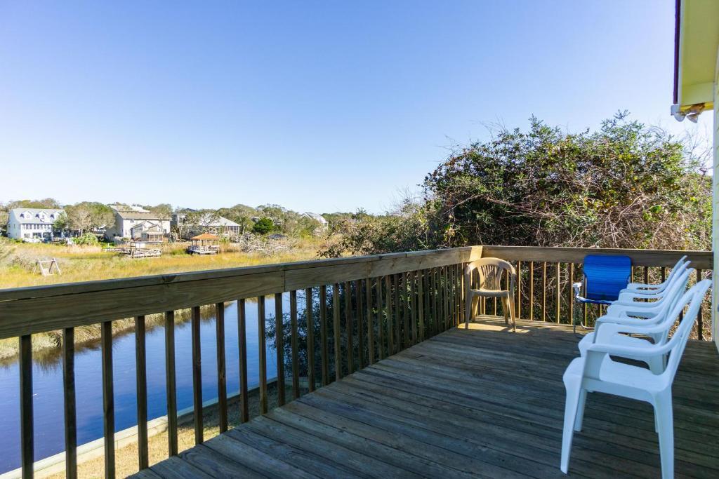 See Otter by Oak Island Accommodations - photo 19