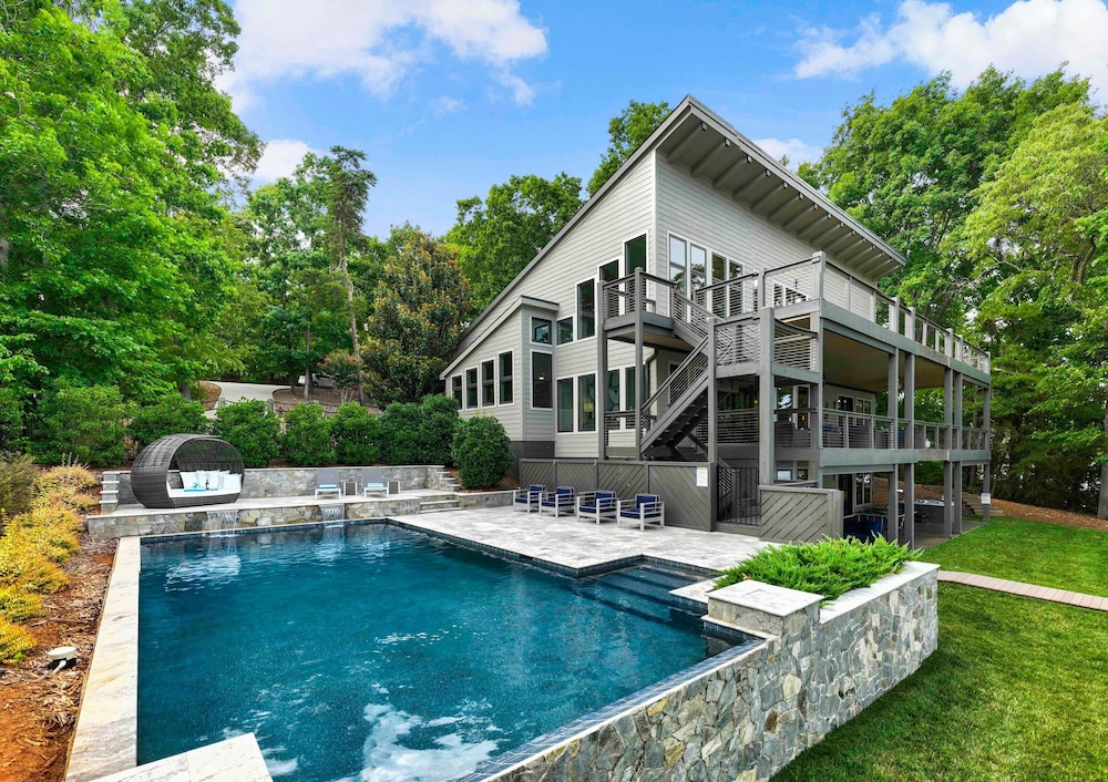 Lake Norman Getaway - photo 39