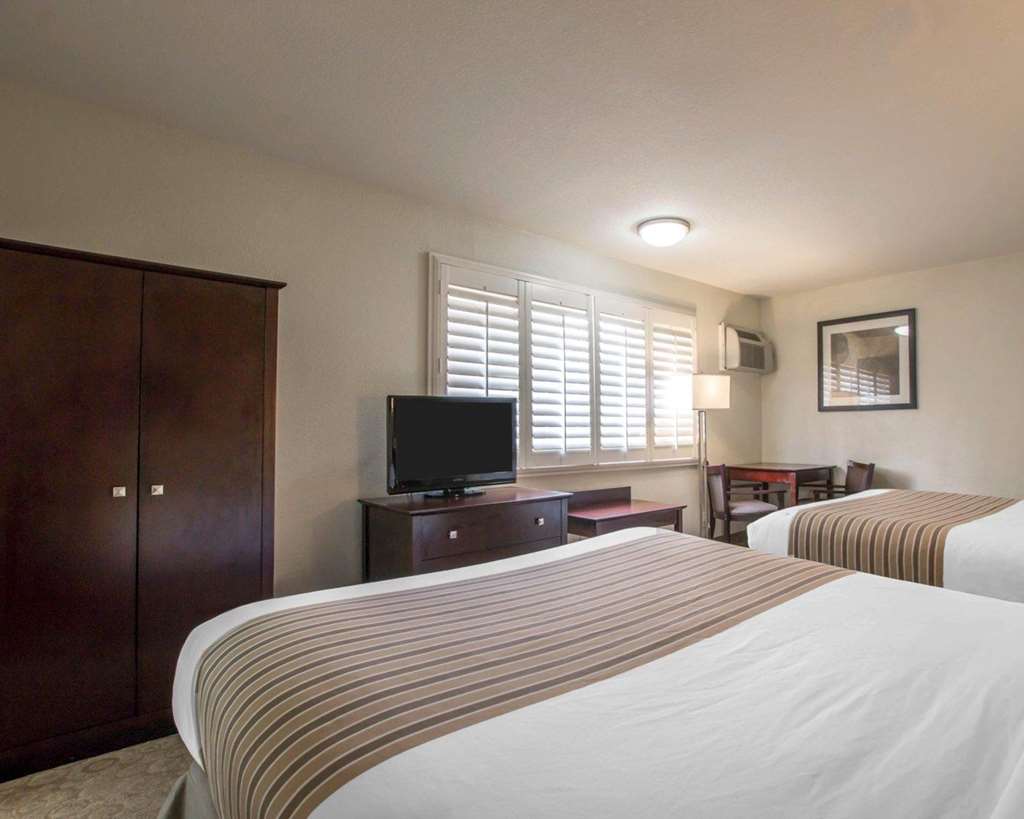 Rodeway Inn Los Angeles Convention Center - photo 8