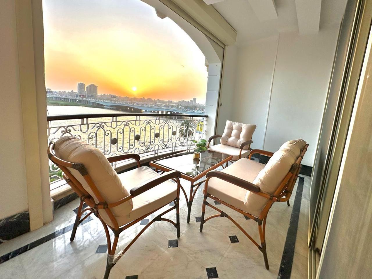 Nile view appt Cornish Al Nile — 4-Star Luxury Hotel in Cairo, Egypt