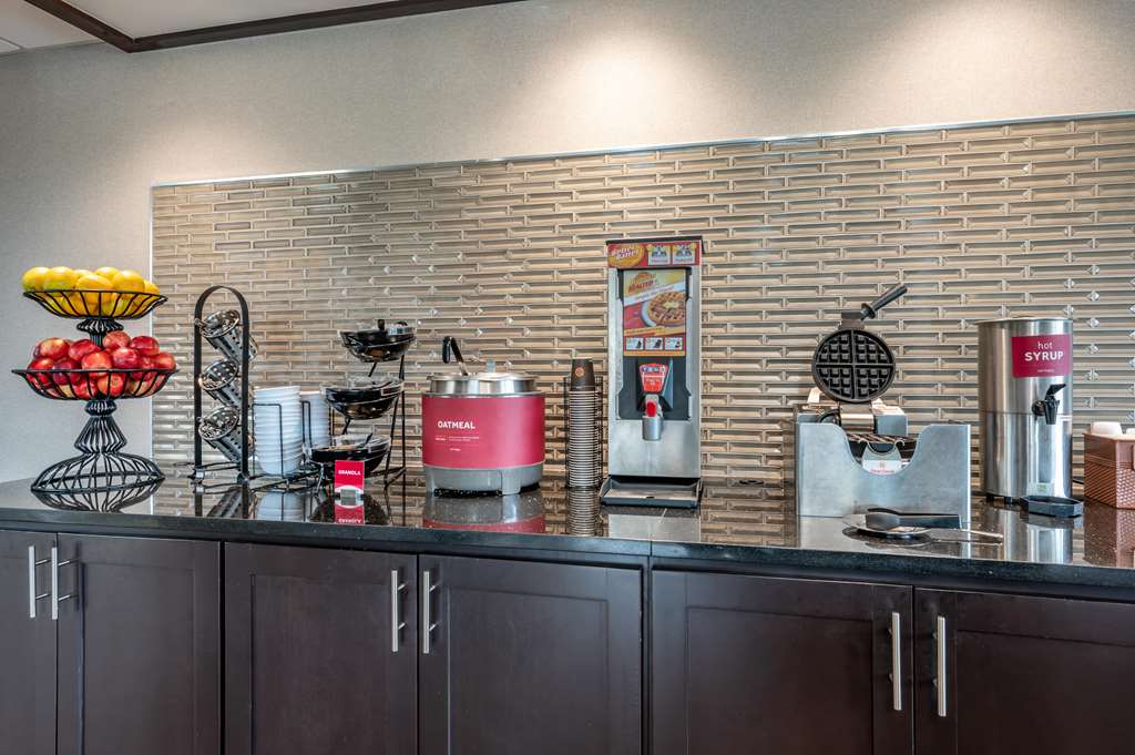 Drury Inn & Suites Champaign - photo 12