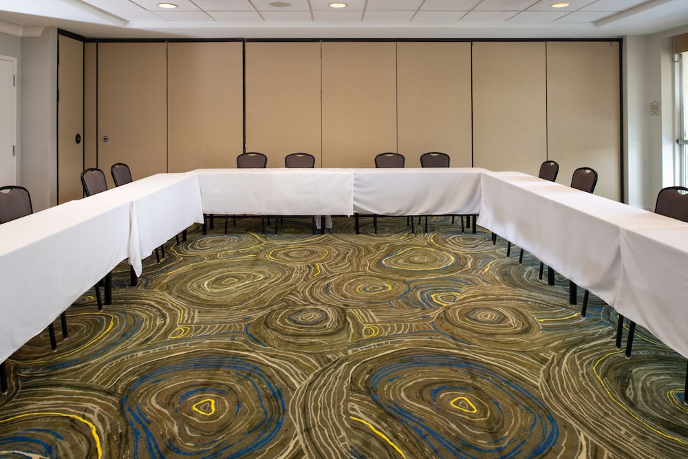 Hilton Garden Inn Baton Rouge Airport - photo 38