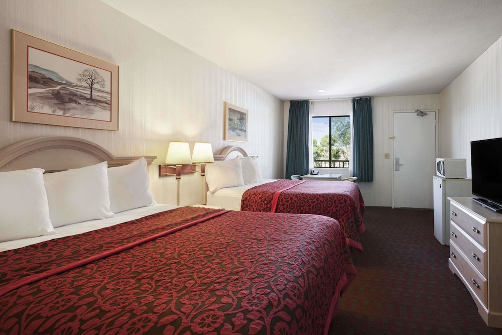 Days Inn by Wyndham Gilroy — Gilroy — photo 4