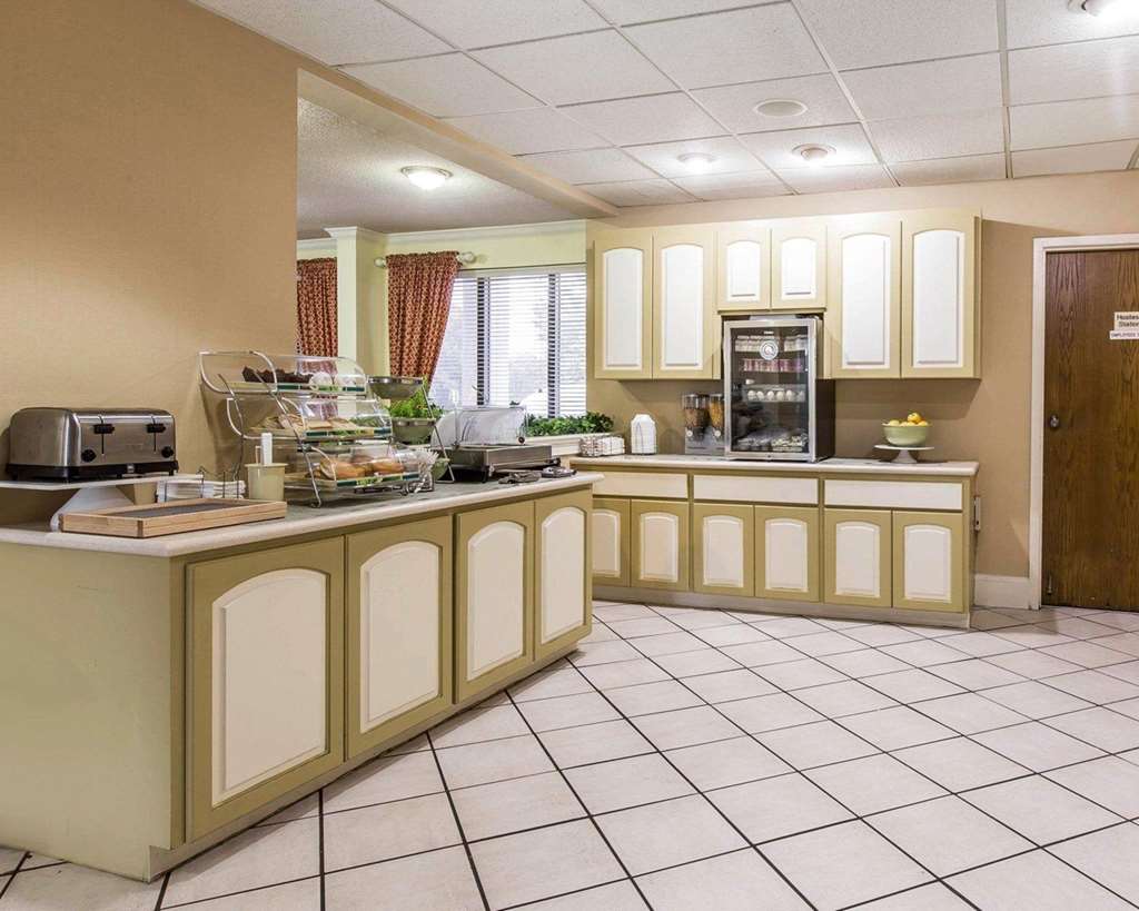Quality Inn At the Mall Valdosta - photo 24
