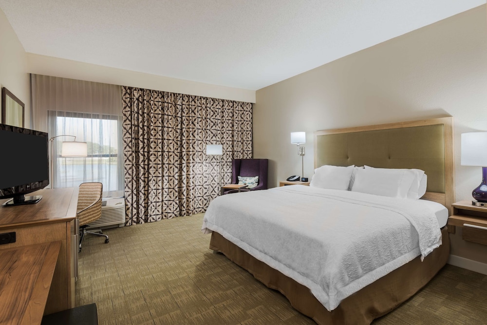 Hampton Inn Bonita Springs Naples North - photo 14