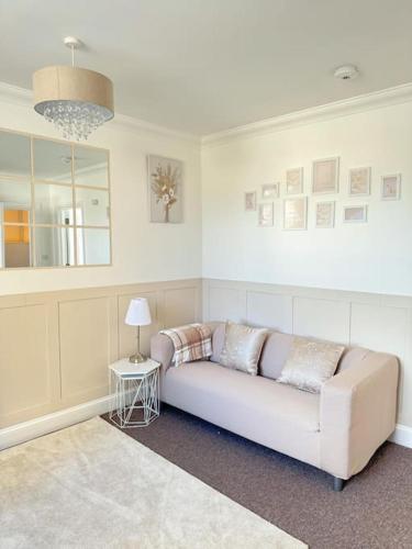Modern flat in central Reading
