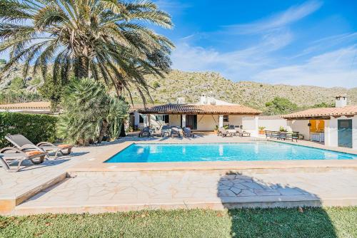 Can Canaves - carbon neutral hotel in Pollenca