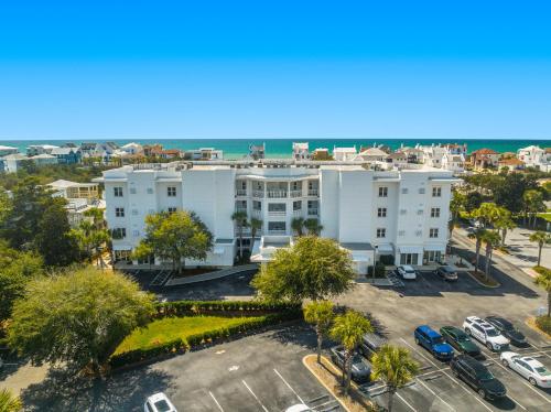 The Alexander by Panhandle Getaways — 4-Star Luxury Hotel in Panama City Beach, United States