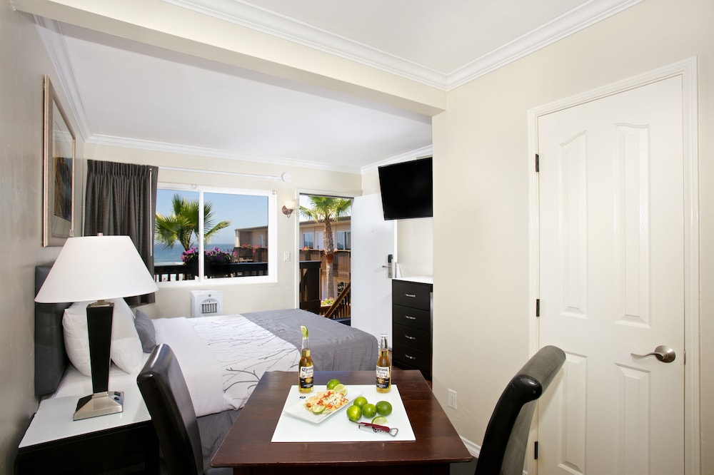 Ocean Beach Hotel - photo 25