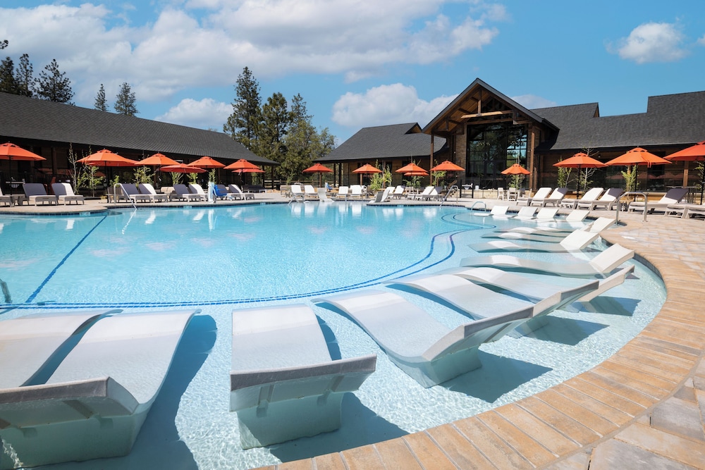 Firefall Ranch Yosemite — 4-Star Luxury Hotel in Groveland, United States