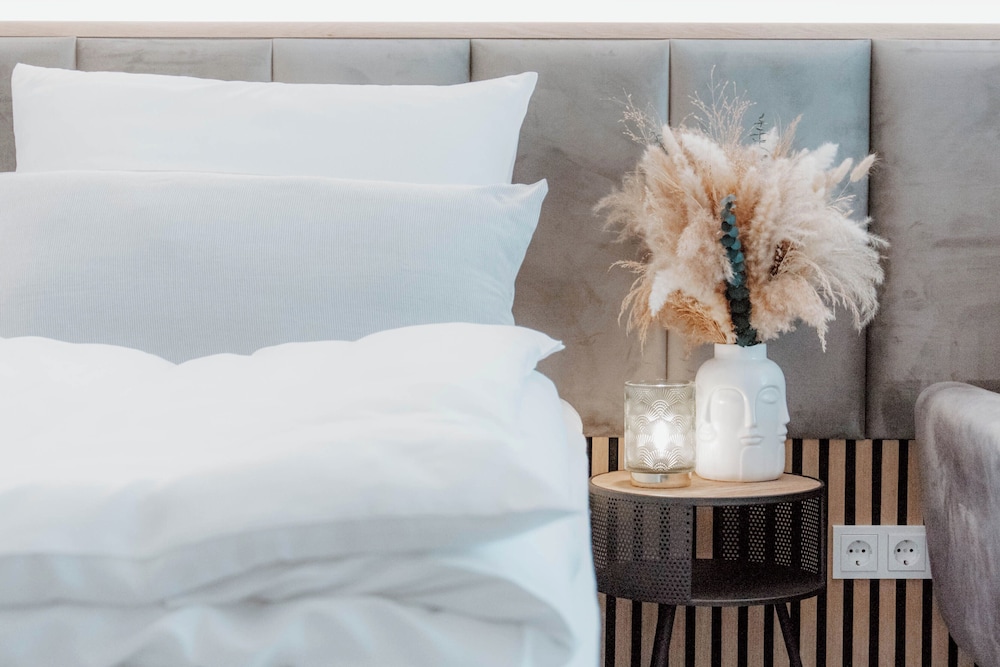 GreenLeaf Regensburg - carbon neutral hotel in Sinzing