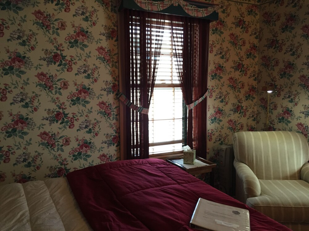 Harborview Inn - photo 4