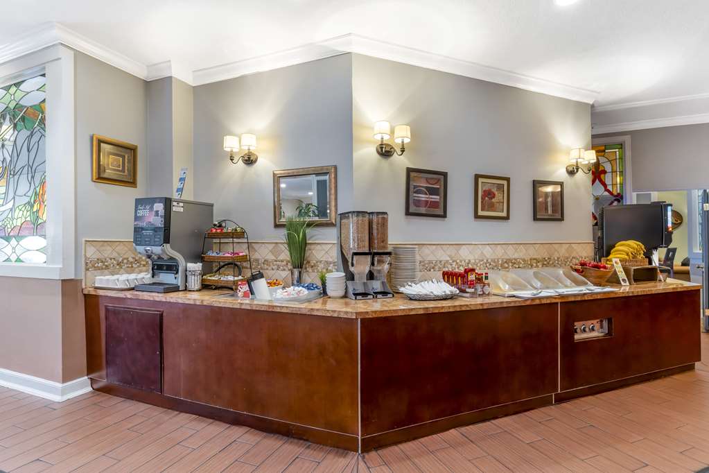 Best Western Plus Grosvenor Airport Hotel - photo 6
