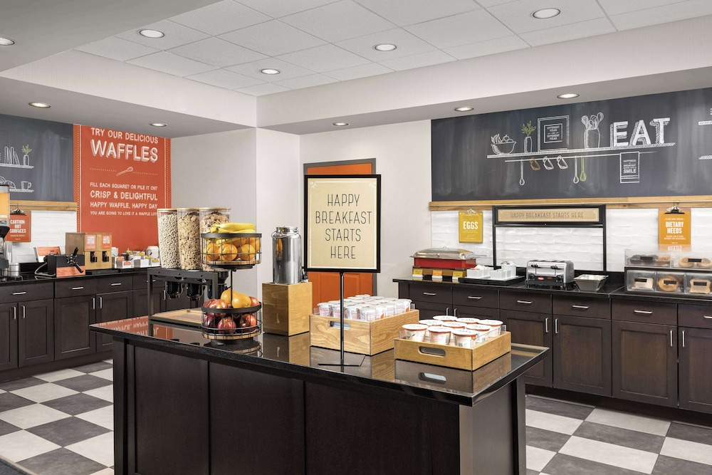 Hampton Inn Augusta - photo 24