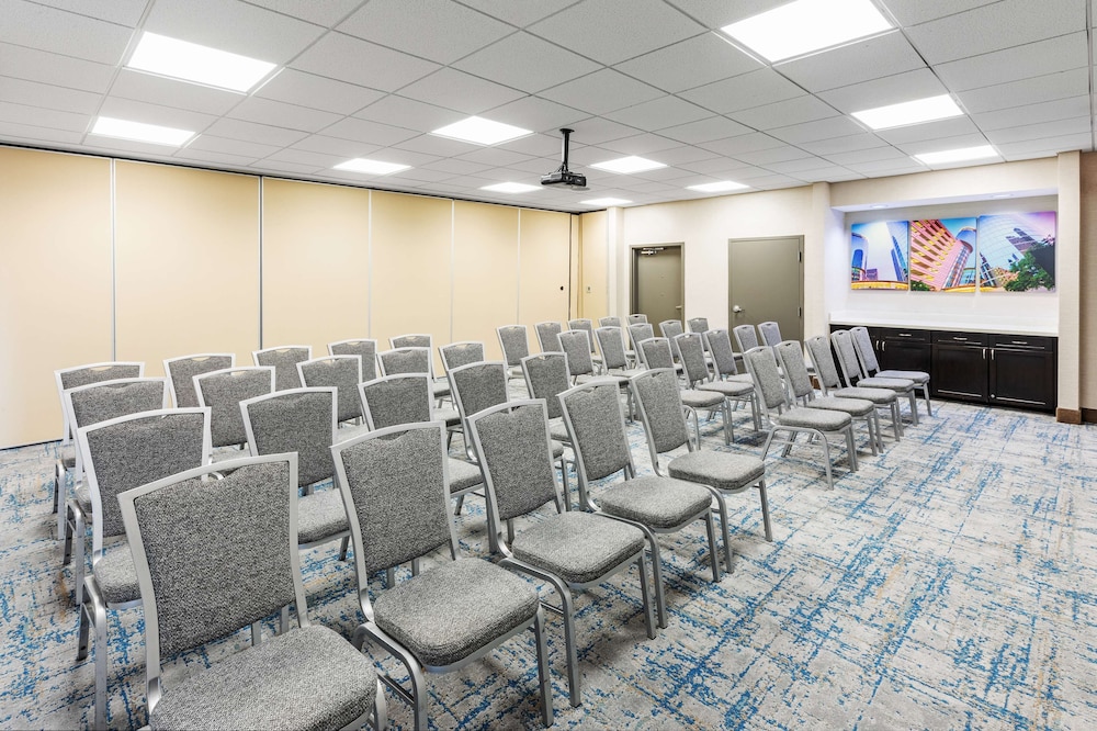Hampton Inn & Suites Houston Heights I 10 - photo 41
