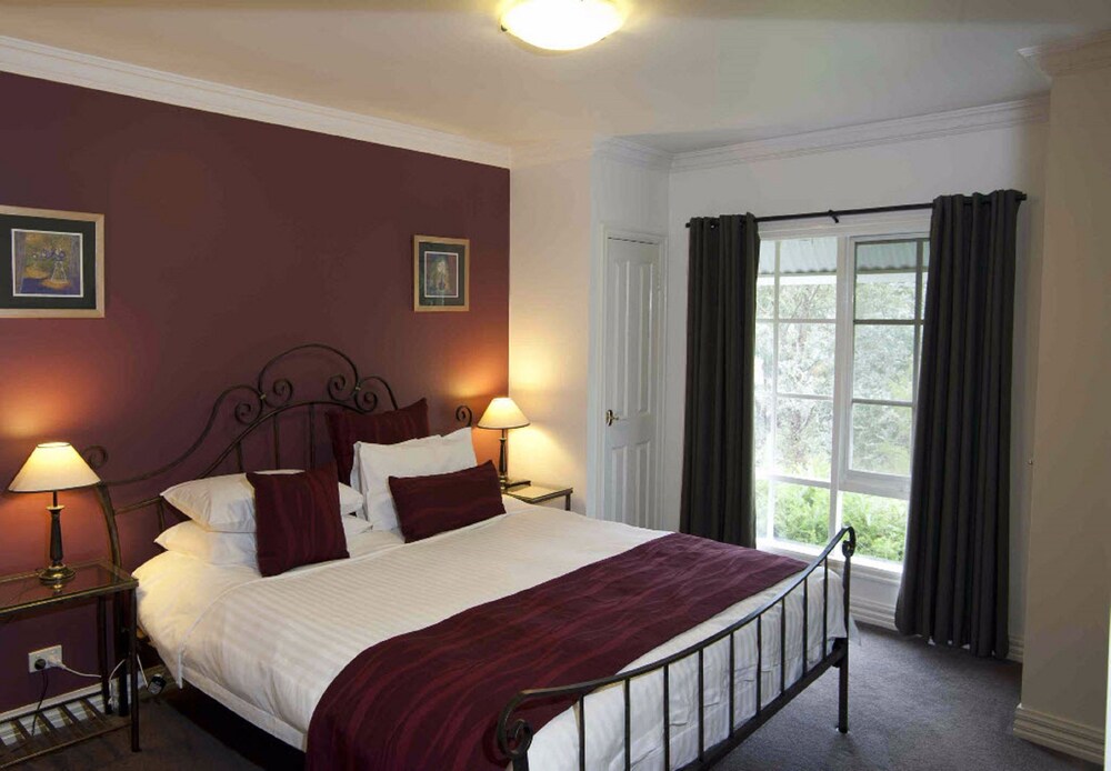 Hepburn Villas — 4-Star Luxury Hotel in Bendigo, Australia