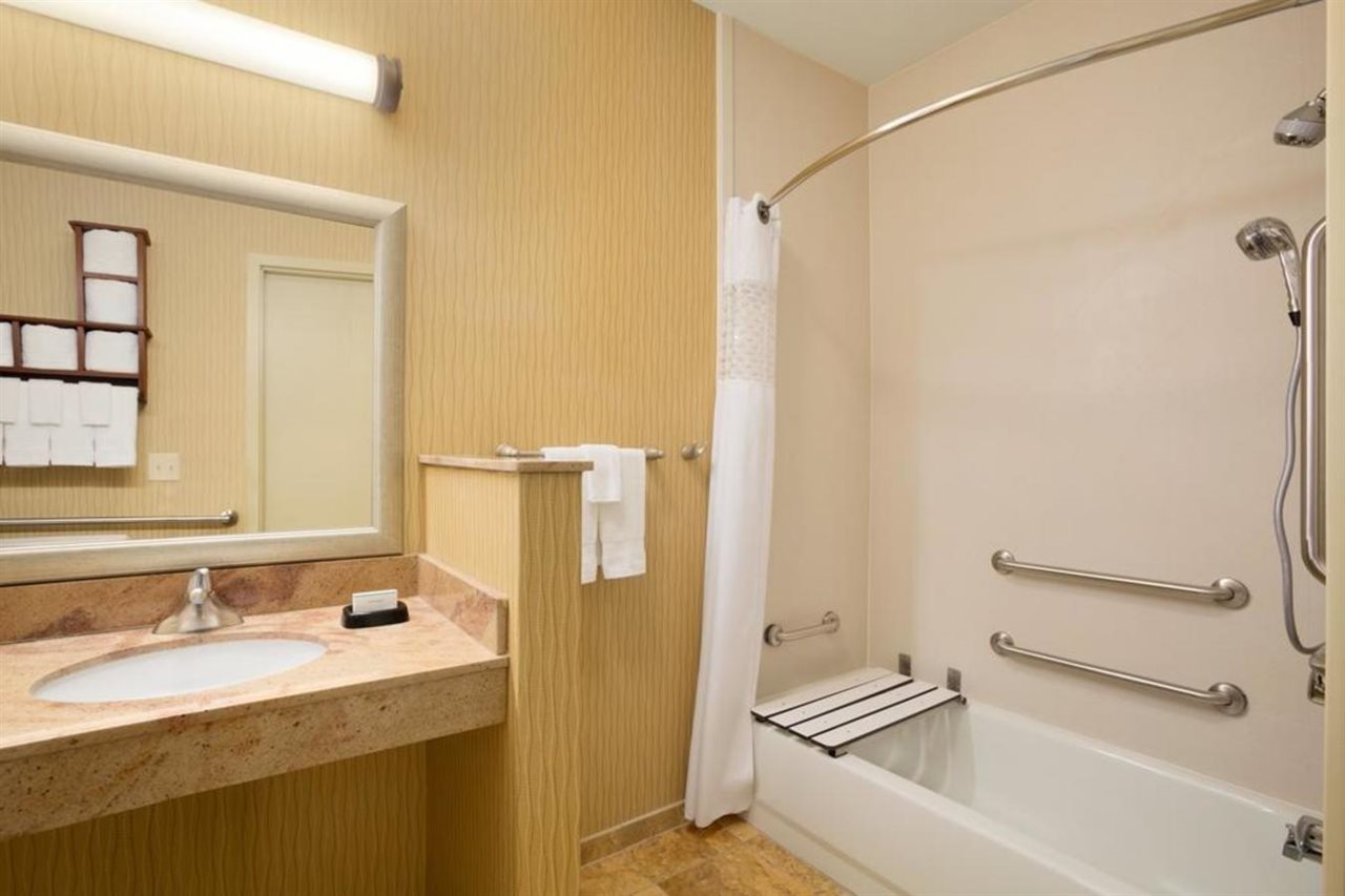 Hampton Inn Fort Worth Southwest Cityview - photo 8